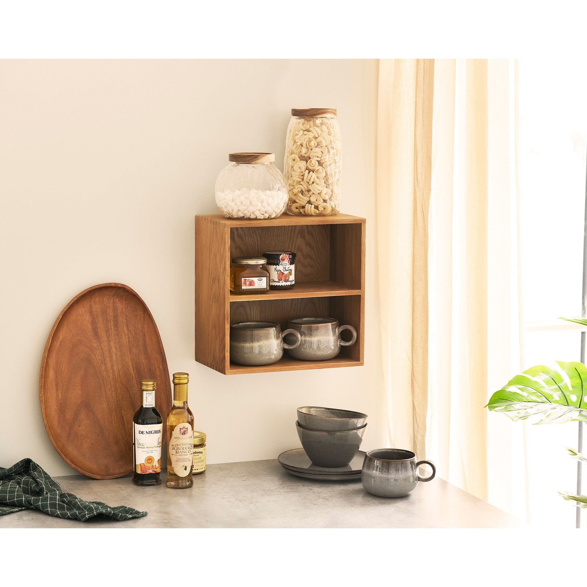 Townsville Wall Shelf with vertical rooms - Wall shelf with vertical rooms, oak 18x30x30 cm